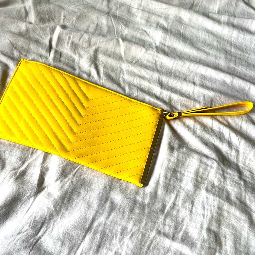 Yellow clutch